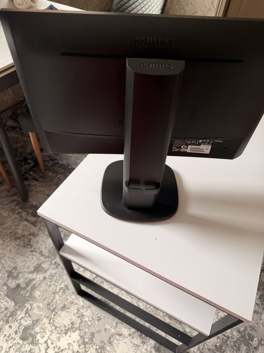 Монитор Philips 223S7E компьютер