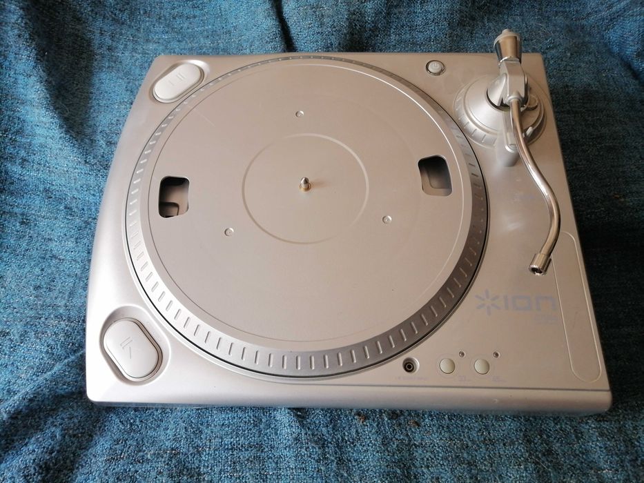 Gramofon ION TTUSB