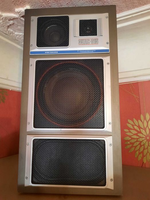 Продам  колонки Электроника 35АС-015