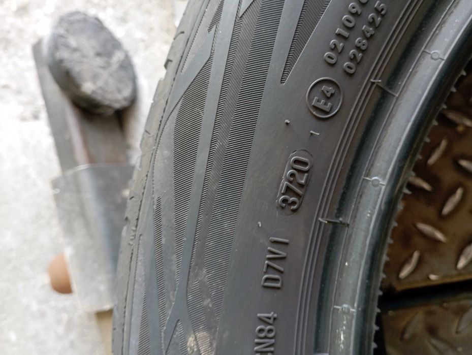 Opony letnie 2x 235/50R19 Continental rok 2020 #C014
