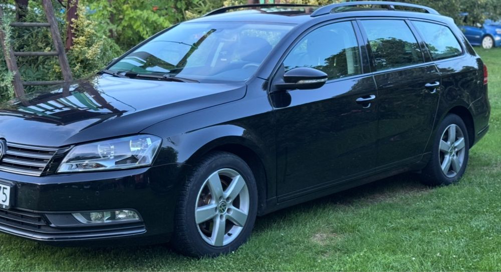 Wynajem samochodów 9 osobowych bus+OPEL VIVARO/RENAULT TRAFIC, passat