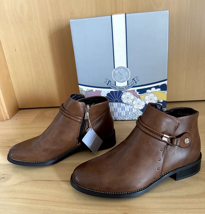 Botas NOVAS muito confortáveis Nº 38