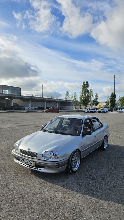 Toyota Corolla 1.4 16V e11 | Coilovers | Jantes 16" |