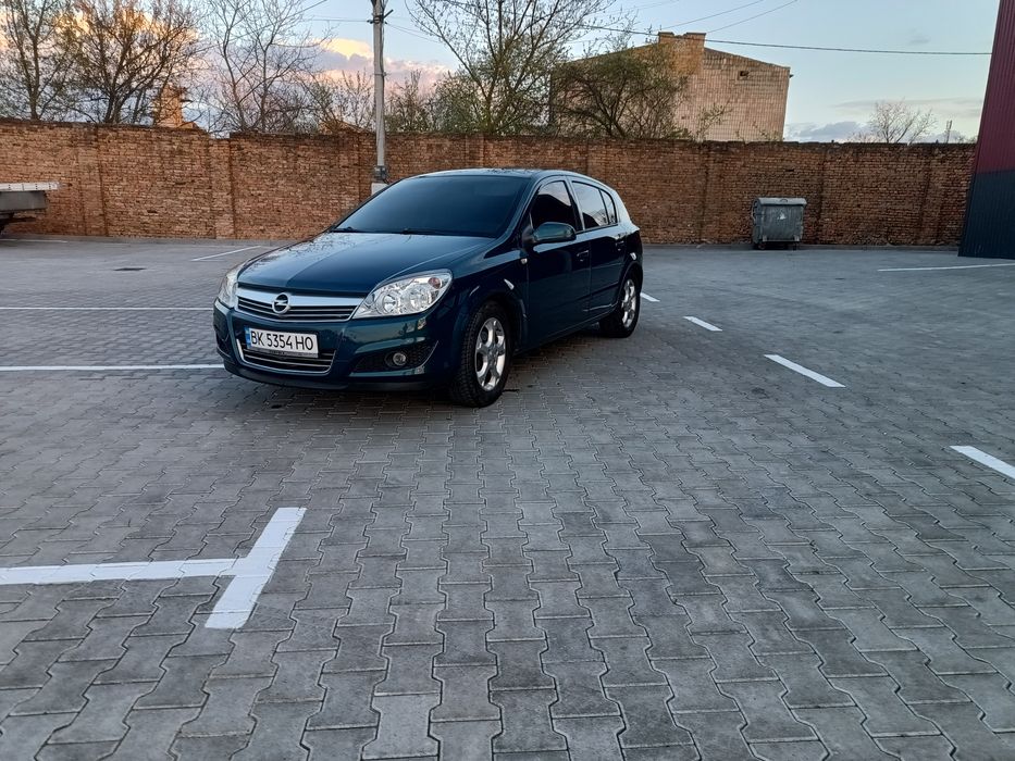 Продам  Opel Astra H