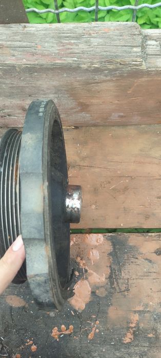 Шків двигуна мерседес спрінтер