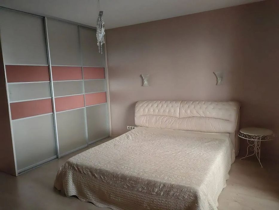 3 комн. Квартира 115м пр Гагарина 41/2