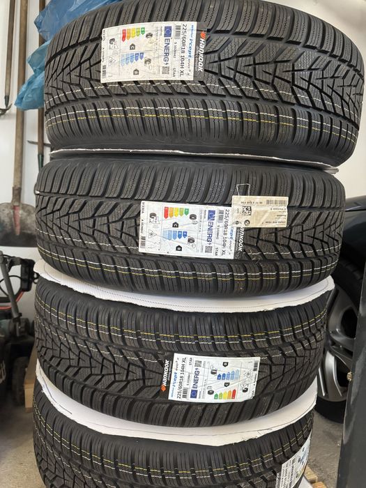NOWE Oryginalne KOMPLETNE kola zimowe BMW X3 G45 18”.; X1,X2,X4