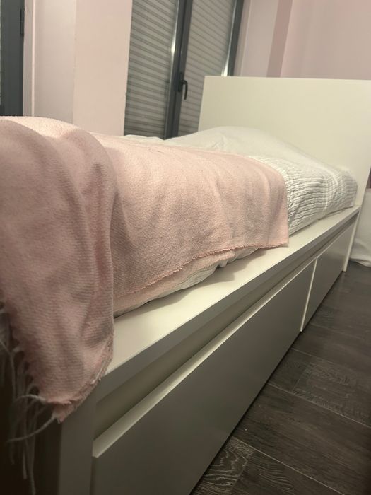 Cama de solteiro - IKEA