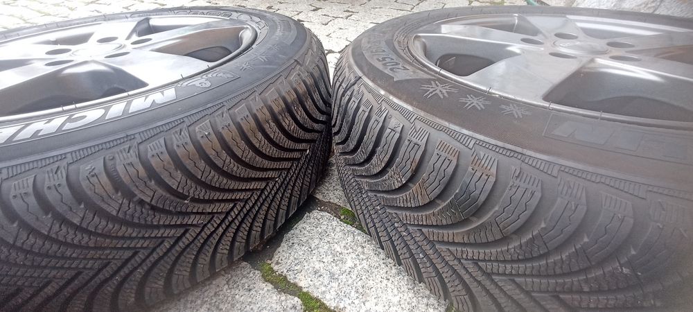 Peças Jantes 16 KBA c pneus Michelin novos