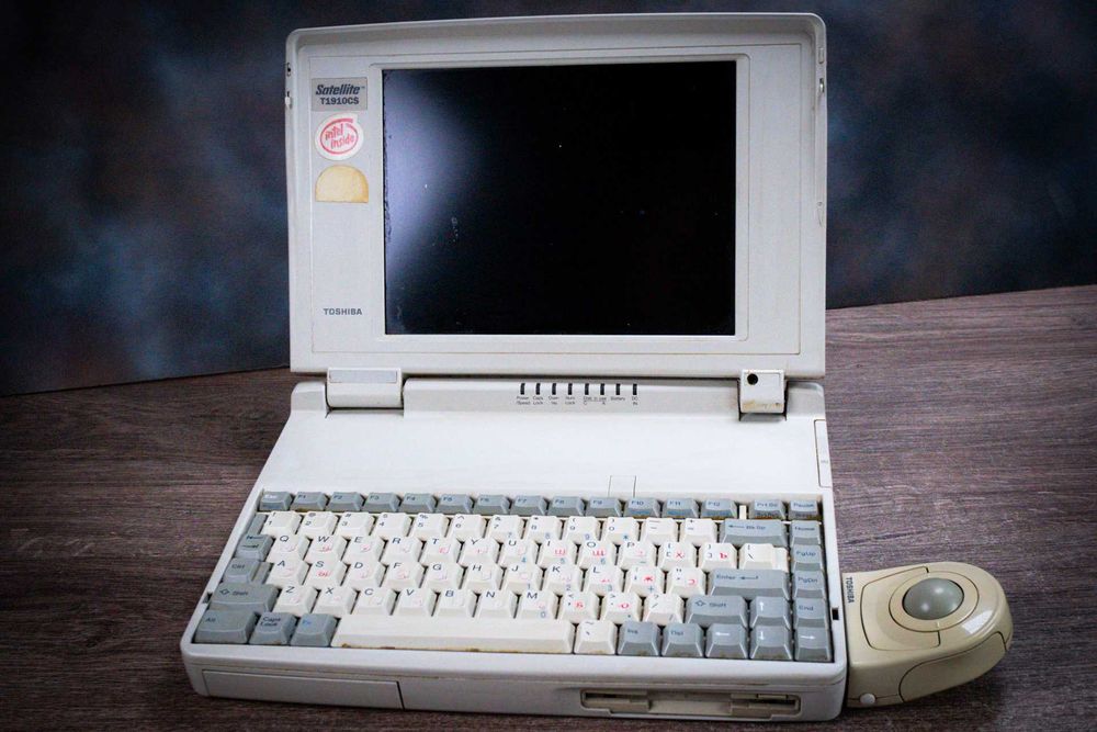 Toshiba Satellite Laptop T1910CS