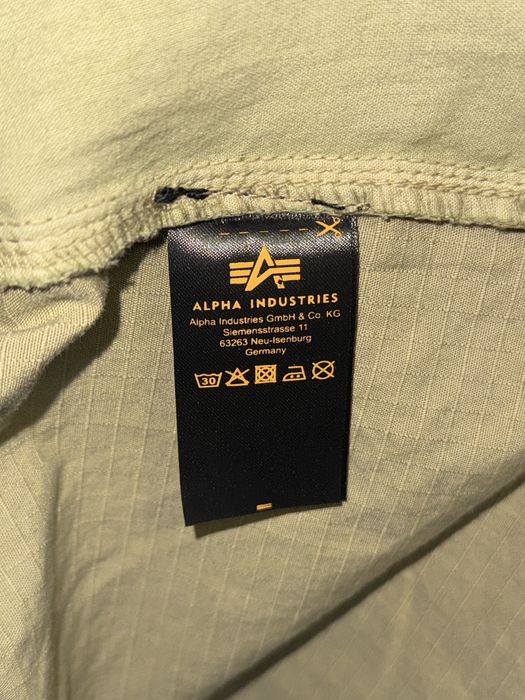Чоловічі шорти Alpha Industries