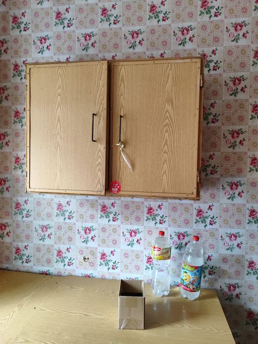ВЛАСНИК!Продам  автономну  3 -к.квартиру зі свердловиною та опаленням.