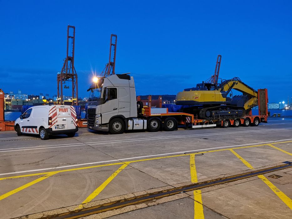 Transport niskopodwoziowy  maszyn budowlanych kombajnów rolniczych