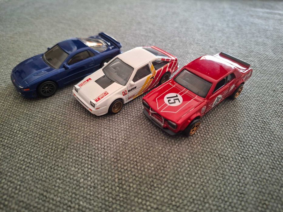 Hot Wheels розпак, Toyota, Nissan та Mitsubishi