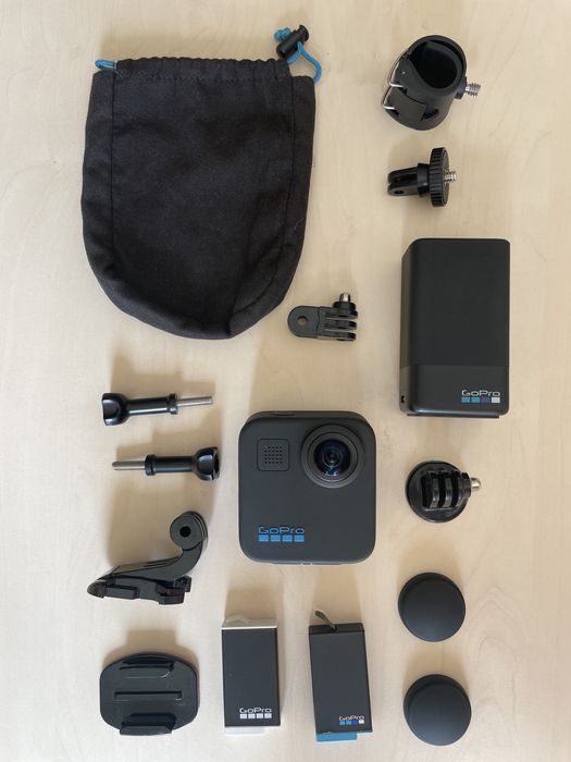 GoPro MAX 360  2 + 2 батереї і док станція