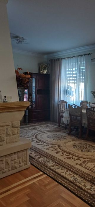 Срочно продается дом расположенный в 10 км от Кишинева, Молдова
