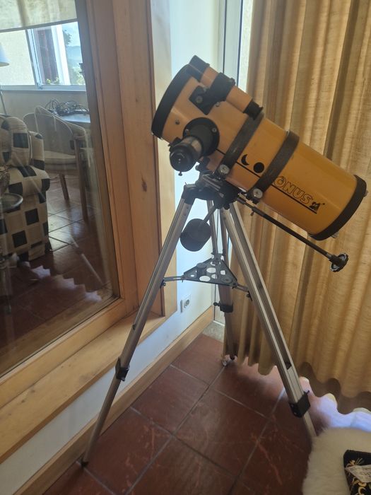 Telescópio Konus Konusmotor 500