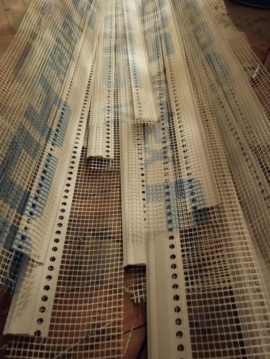 Listwa tynkarska przyokienna