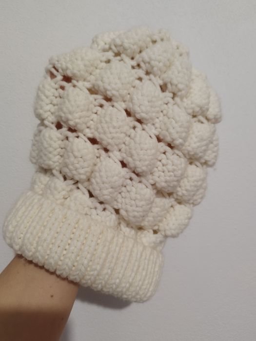 Czapka damska zimowa Benetton