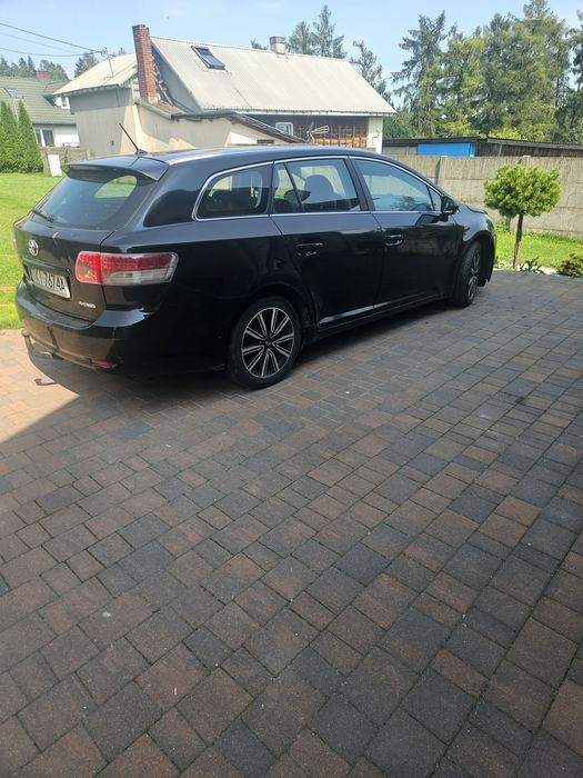 Sprzedam Toyota avensis t27 2.0d