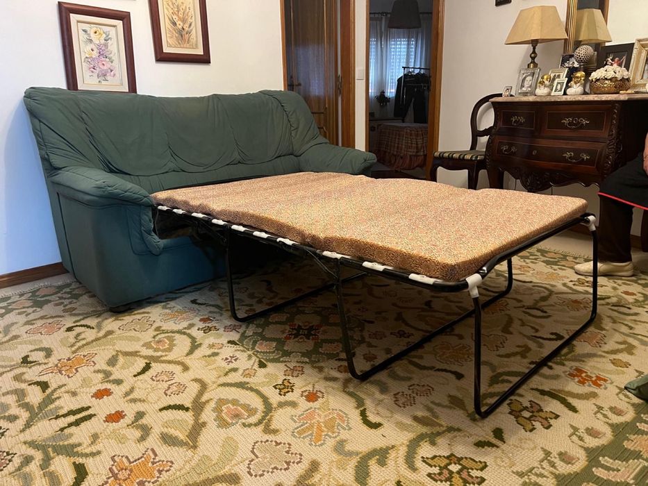 Sofa de 3 lugares. Sofá-cama.