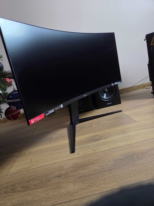 KOMPUTER GAMINGOWY I5-14600K 32GB ram monitor 1440p 180hz