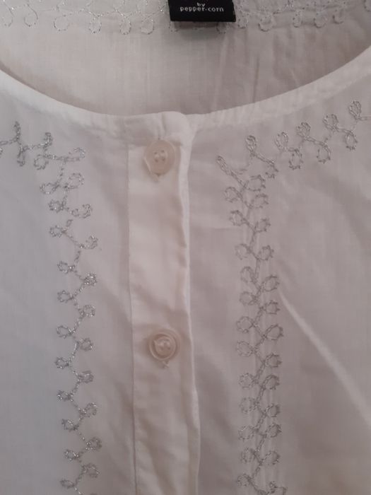 Peppercorn Zalando urocza tunika/bluzka white, srebrny haft r L/40