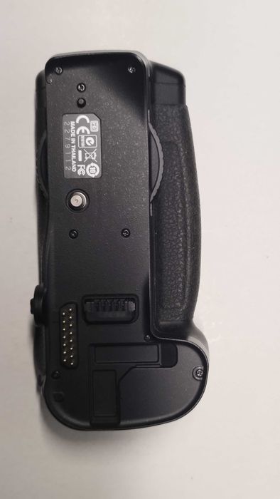 NIKON Punho de bateria MB-D10