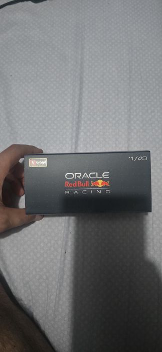Miniatura bburago max verstappen