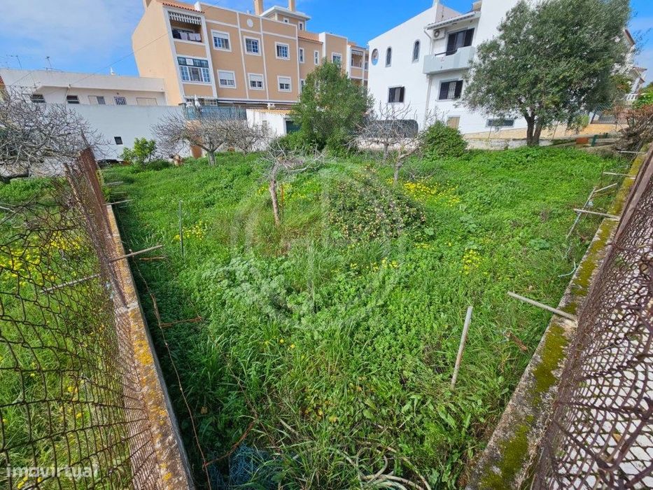 Lote de terreno urbano para construção de moradia em Montenegro — Montenegro, Faro