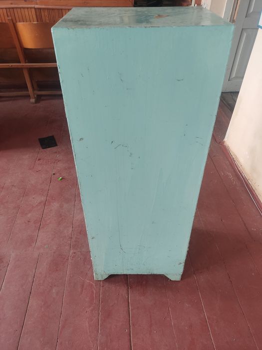 Продам Сейф  В хорошому стані.