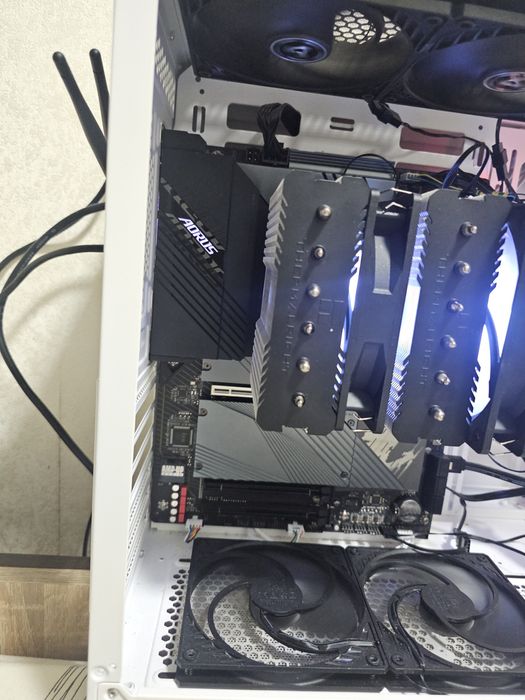 Gigabyte z690 Aorus Elite Ax ddr5