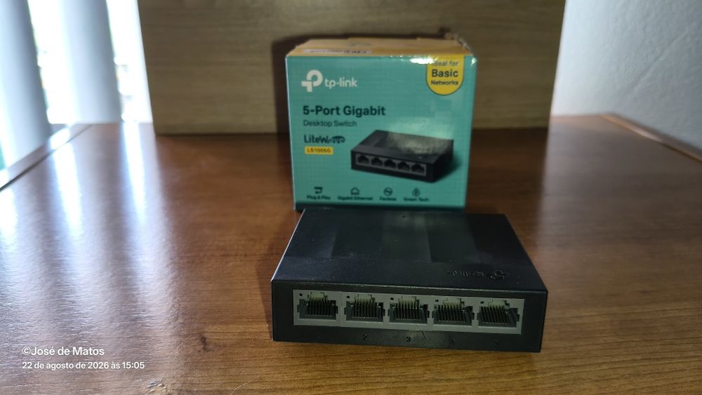 Switch TP-LINK LS 1005G