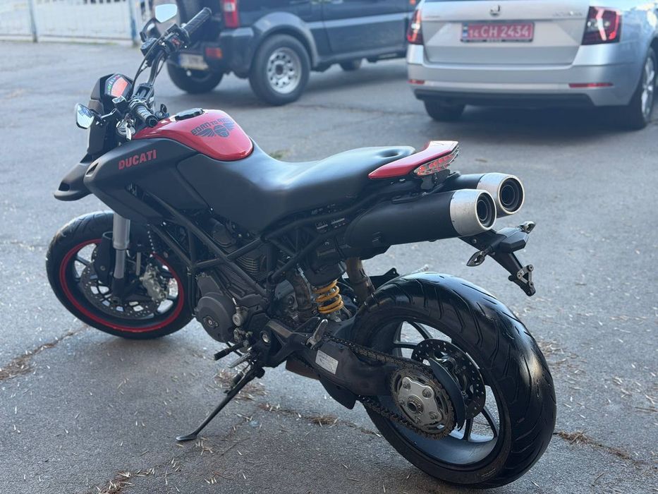 Ducati hypermotard 796