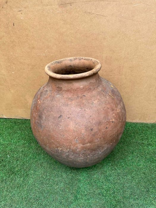 Talha antiga, em terracota com mais de 100 anos