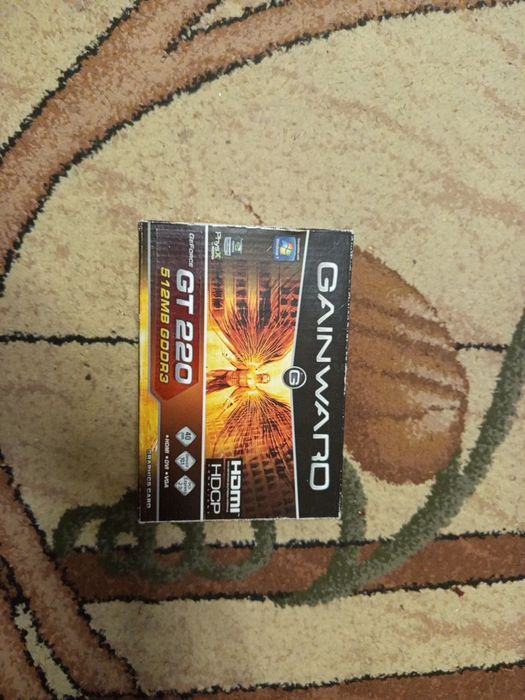 Karta graficzna GeForce GT 220 512mb