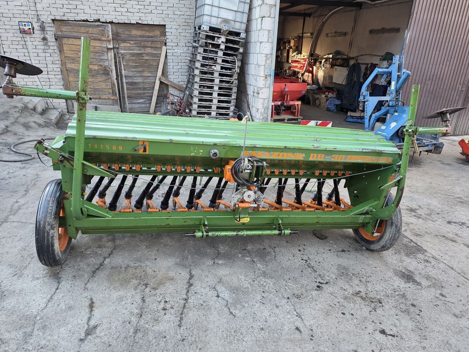 Siewnik zbożowy Amazone d8 3m nie lemken hassia