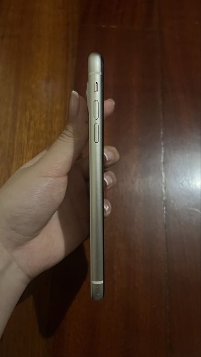 iPhone 11 64 GB – Bom estado – Bateria 99%