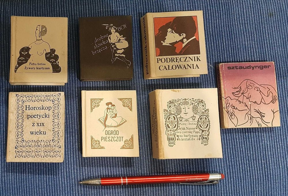 Książki miniaturki 7 sztuk