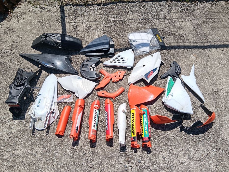 Plastik plastiki KTM