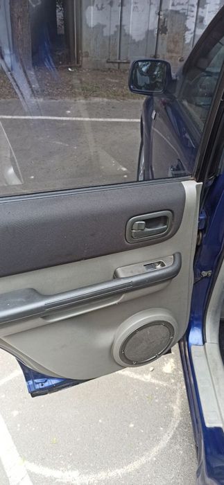 Продам Ниссан x-trail t30 2.2 дизель рестайл