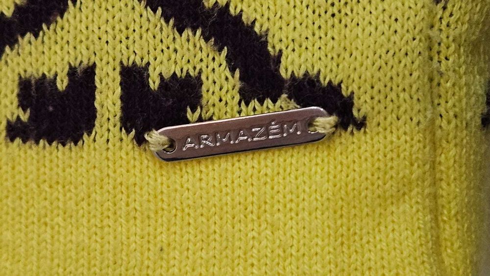 Sueter Amarelo e Marrom Armazém (s) (desconto: 50% off!)