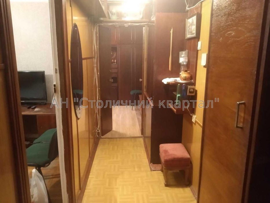 метро Виставковий центр Васильківська Голосіївський 116а