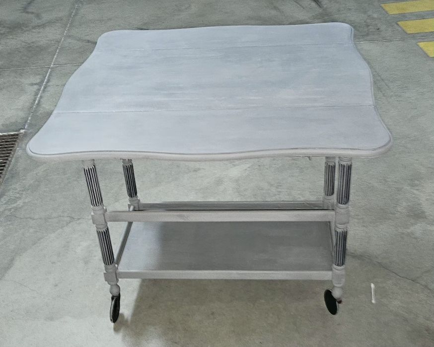 Mesa de apoio ou carrinho