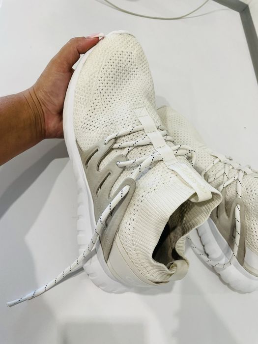 Продам кроссовки