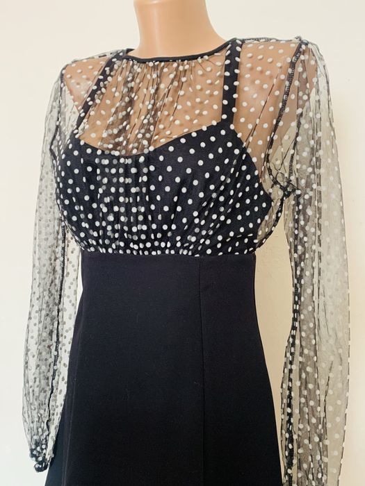 Чорна сукня (плаття в горошок) коктельне