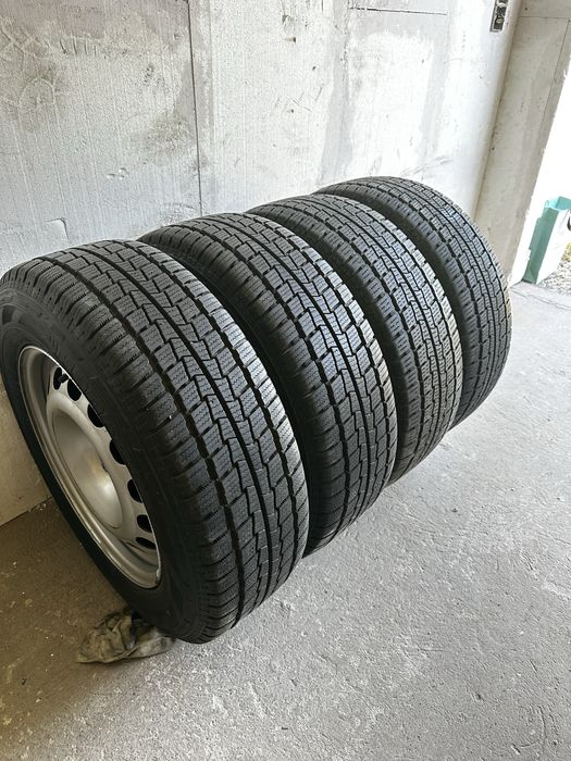 Мерседес Віто зимові Hankook Winter 215/65 R16C