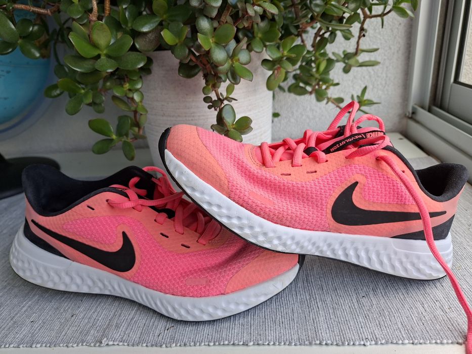 Buty Nike Revolution