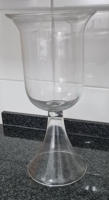 Taça com pé Hurricane vidro altura 47cms