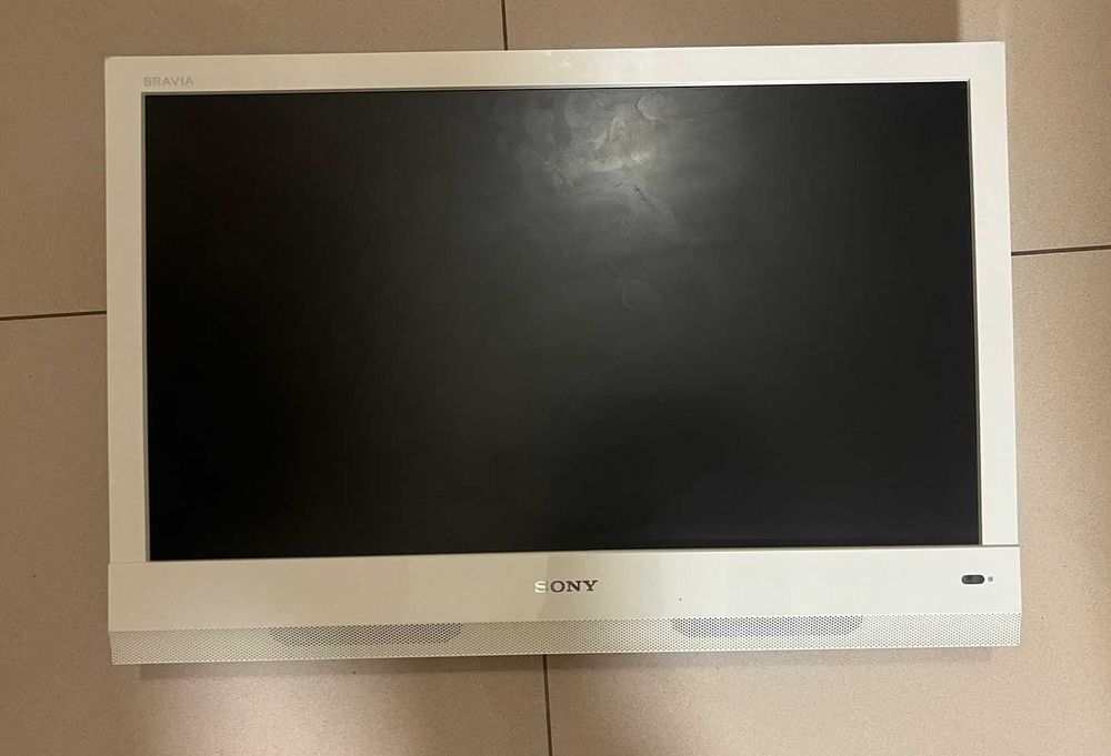 Telewizor Sony Bravia 22 cale biały
